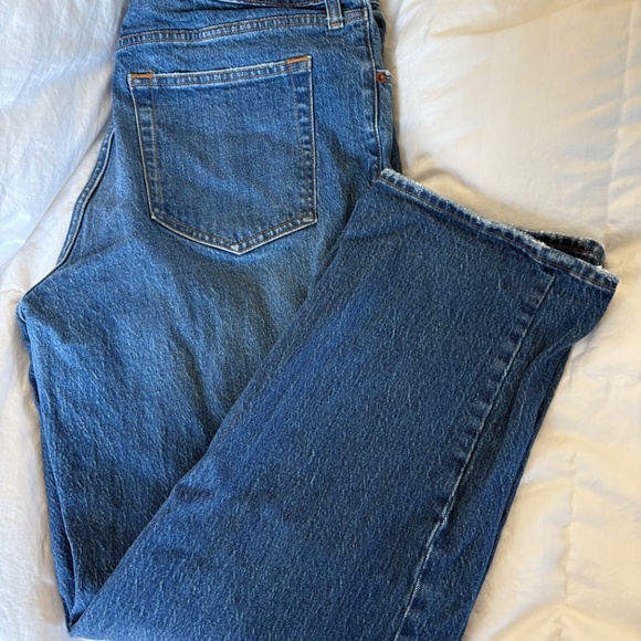 Abercrombie & Fitch 90s Straight Ultra High Rise Light & Medium Wash - Size 33s - Picture 3 of 6
